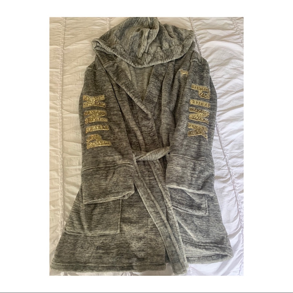 Victoria’s Secret Pink Grey Robe w/Gold Sequins